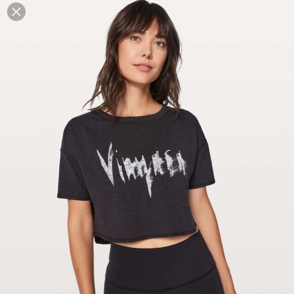 Lululemon Women’s Lightest Cropped Tee Expression | Black Yoga Graphic Size 4 - Picture 2 of 7